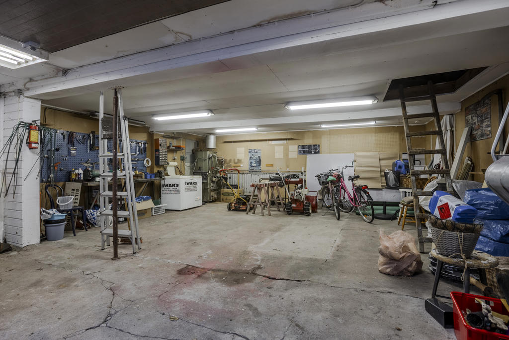 Stort garage