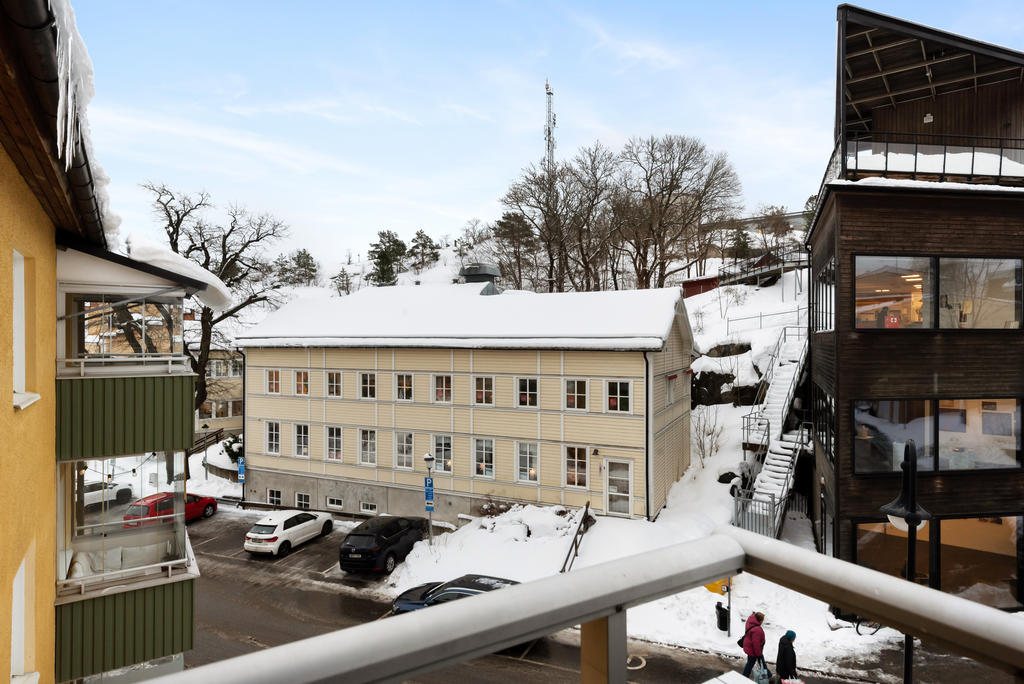 Utsikt mot Folkets hus och Konsthallen