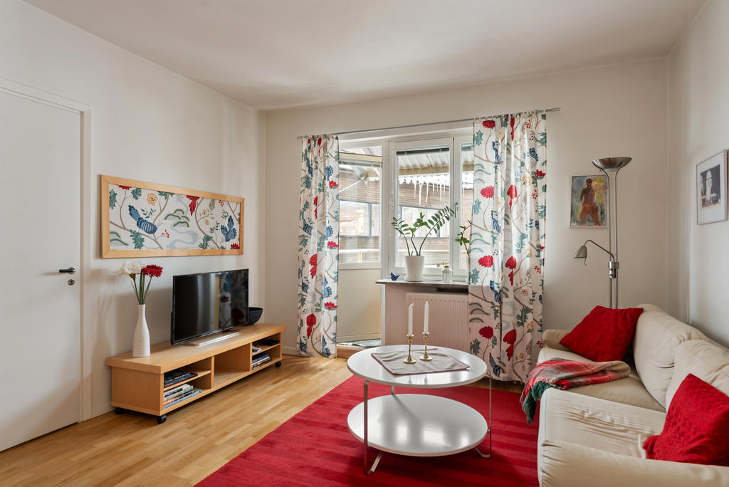 Ljusa väggar och ekparkett