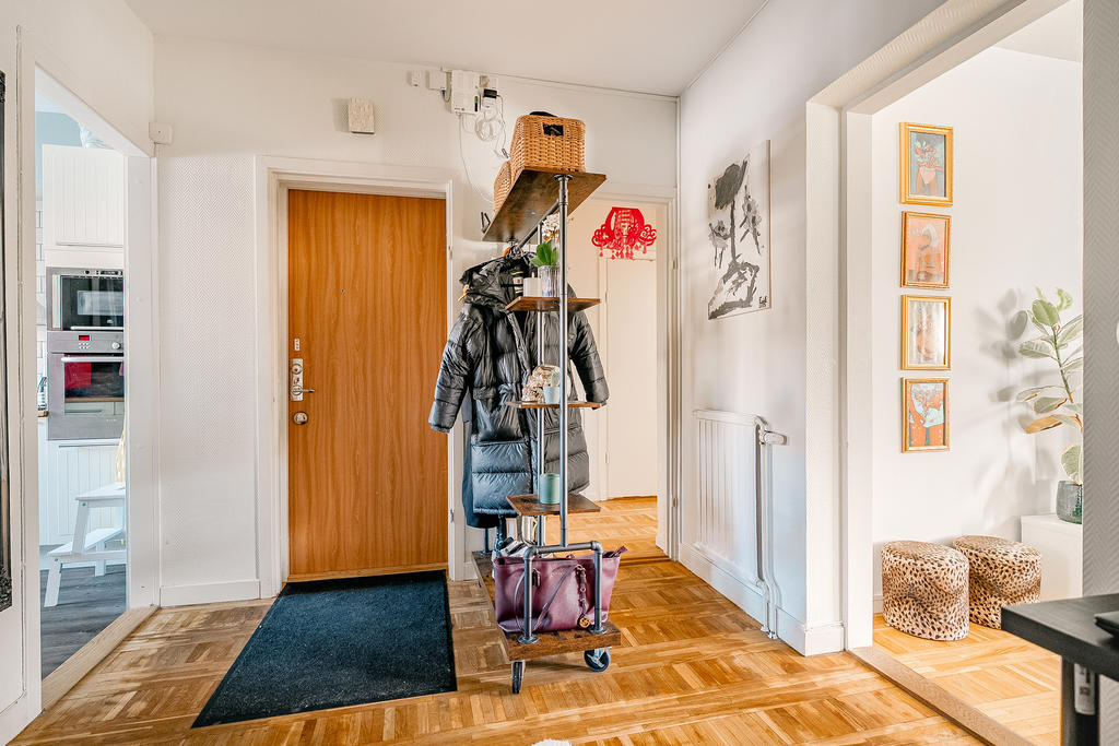 Hall