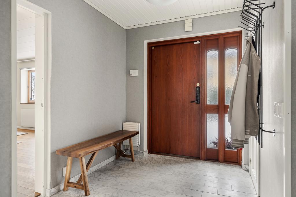 Entré/hall på sutterängplan