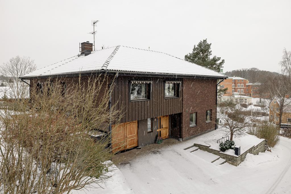 Välkommen till Skogsvägen 2E på Morfars Kulle!