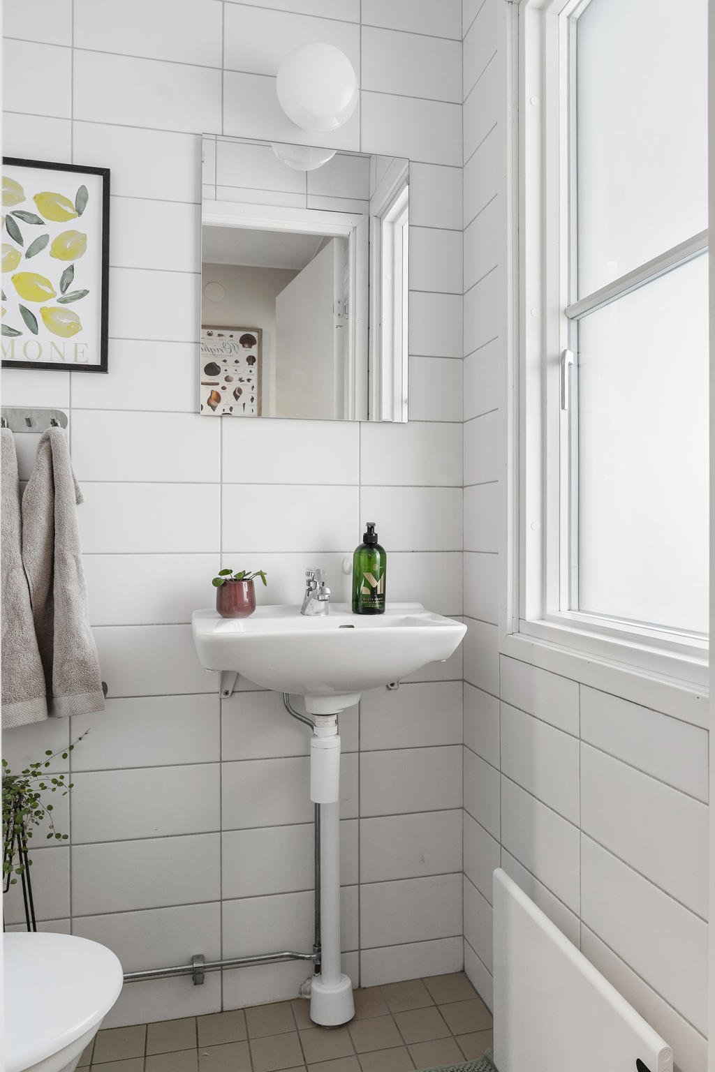 Gästtoalett på entréplan 