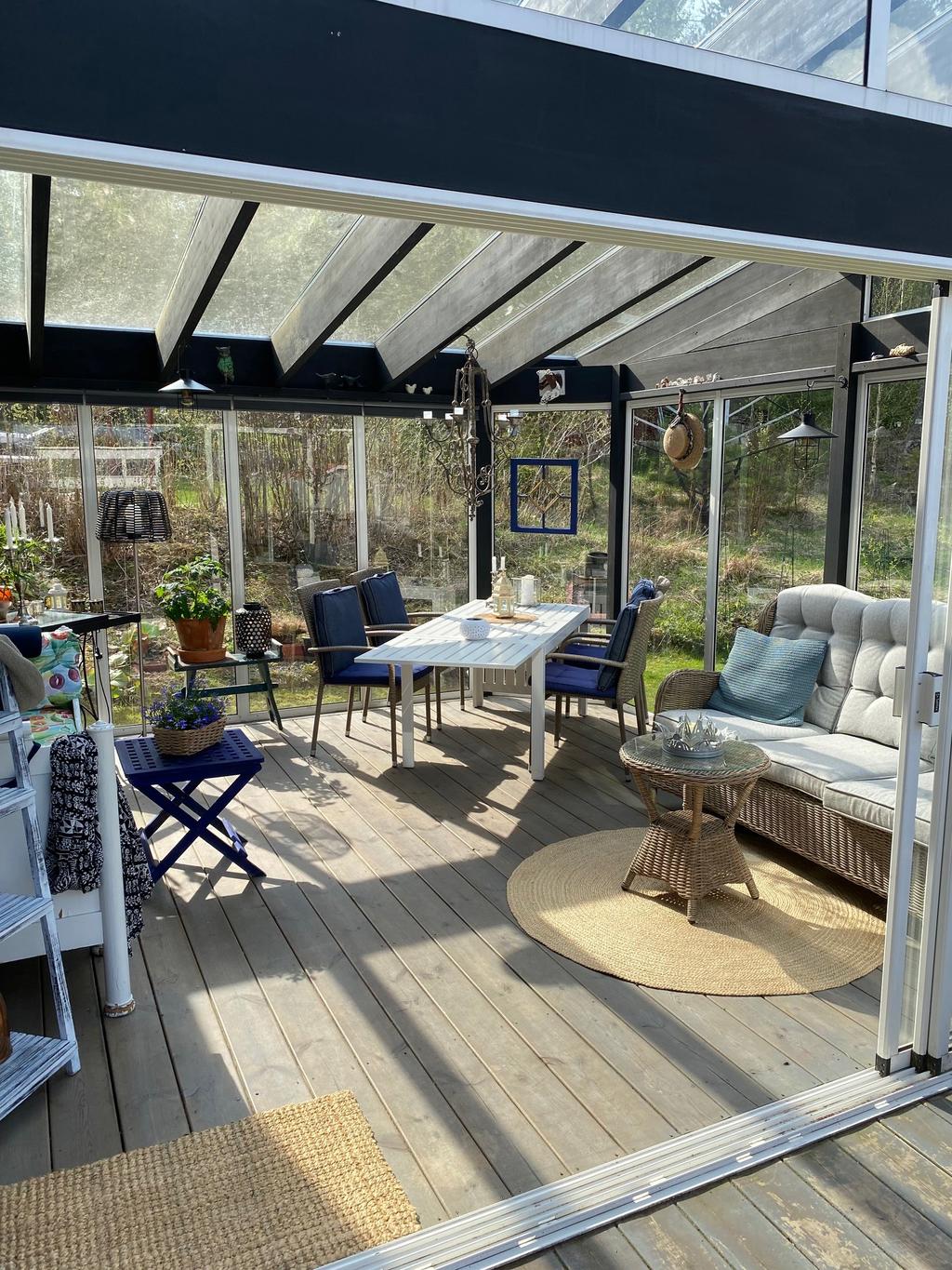 Säljarens egna bilder. 