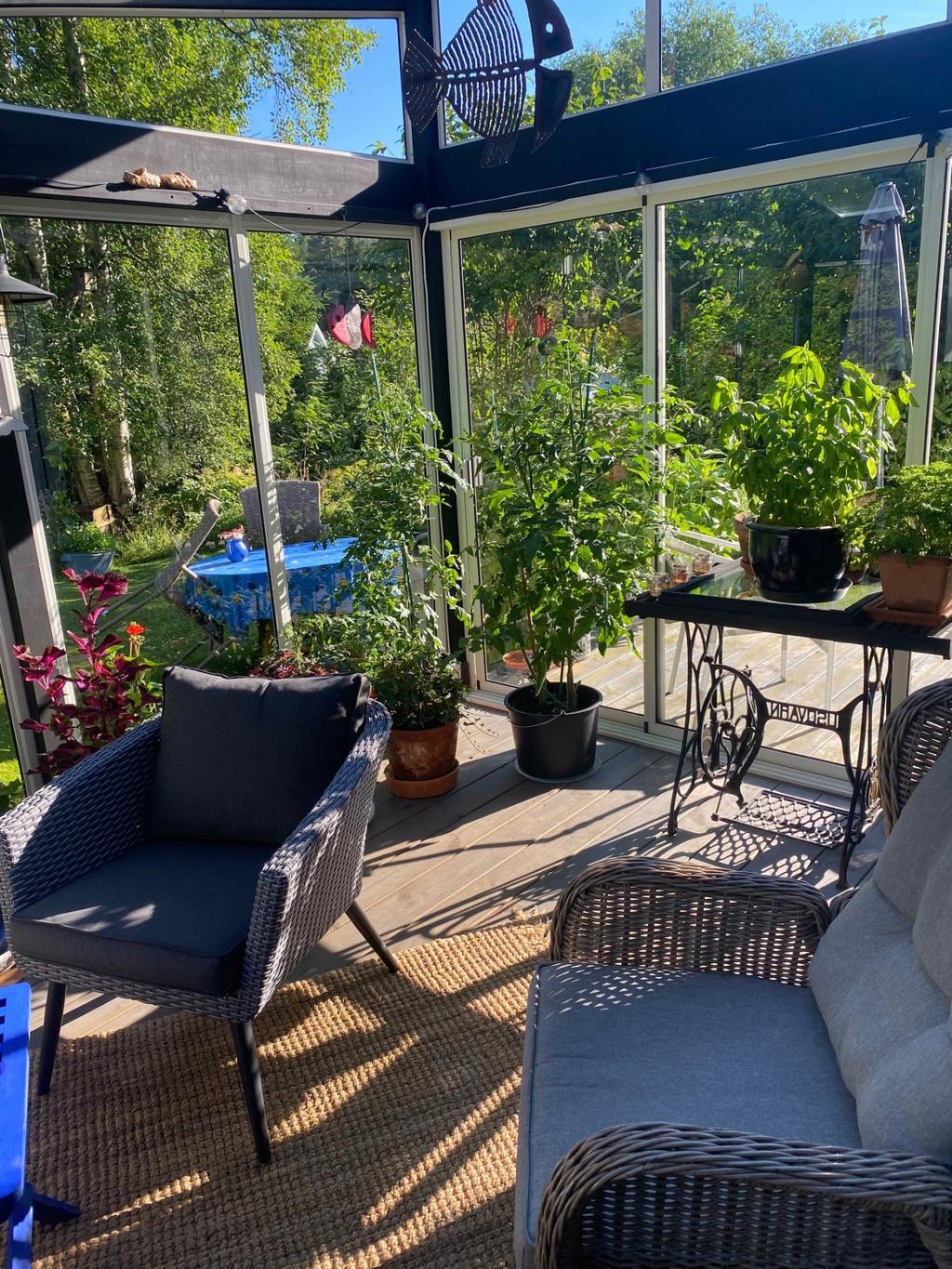 Säljarens egna bilder. 