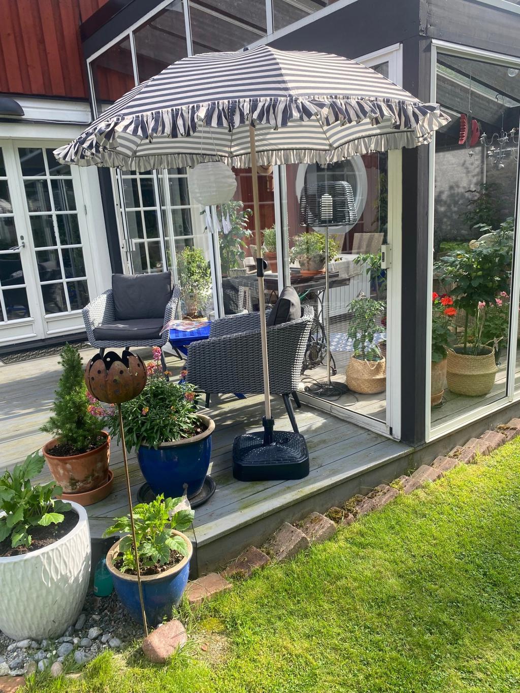 Säljarens egna bilder. 