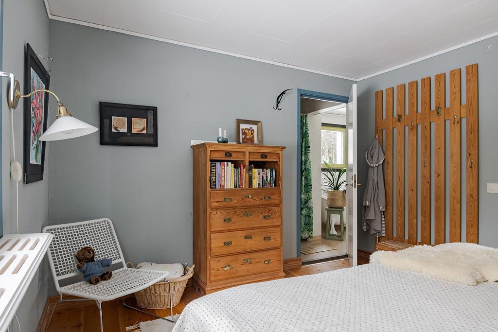 Från detta sovrum kan du även ta dig in till badrummet. 