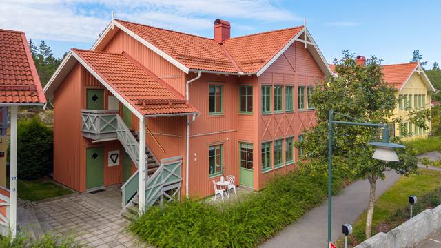 Skogsrovägen 16, Rönninge