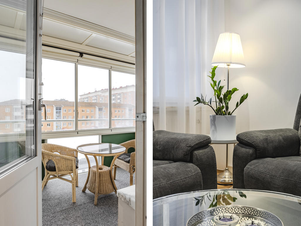 Utgång till inglasad balkong!