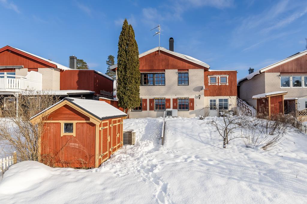 Välkommen till Snickarns Väg 3!