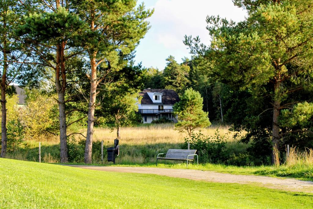 Ogenerat läge vid golfbanan