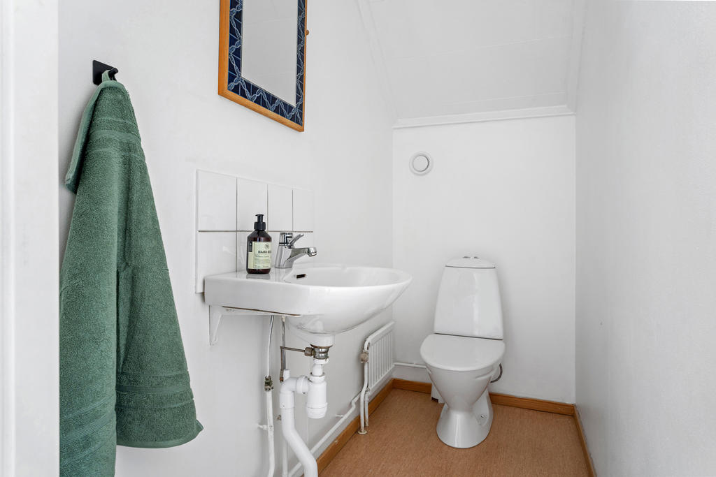 Gäst-wc, våning 2