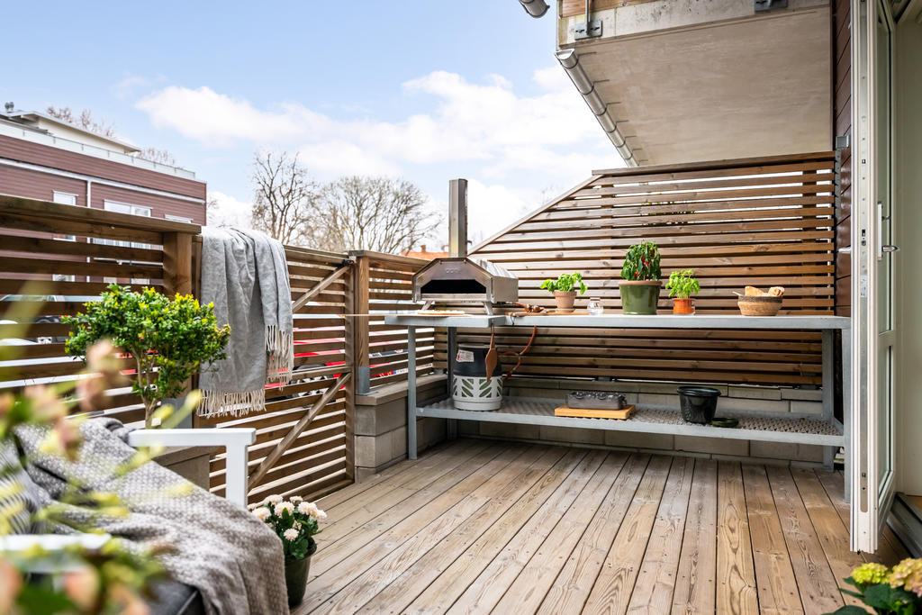 Stor härlig altan med skyddat läge. 