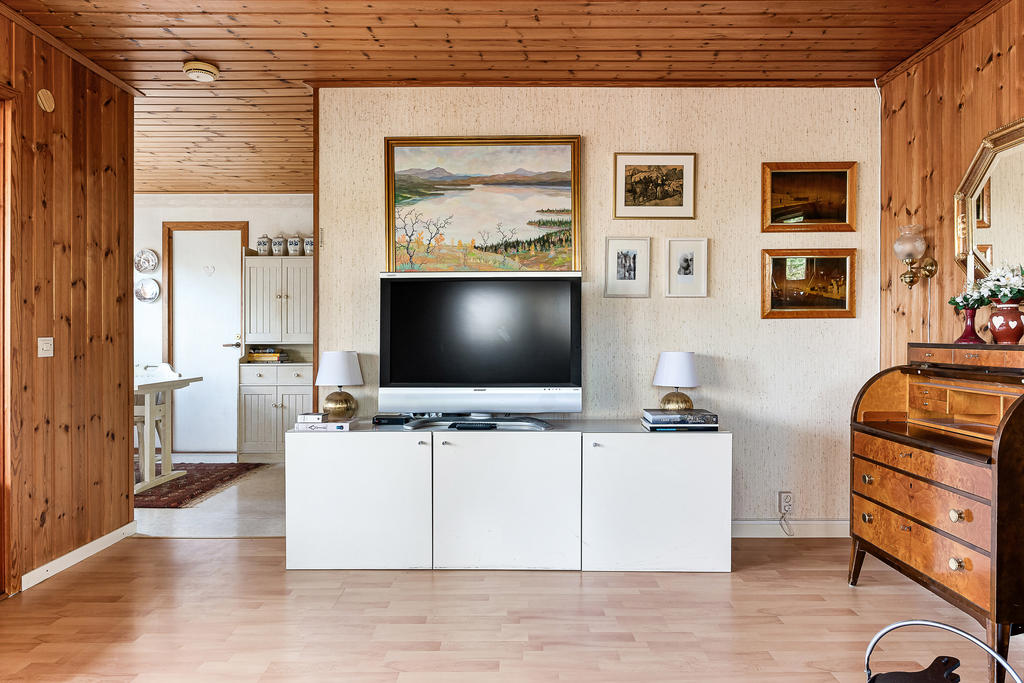 Rymligt vardagsrum och öppet mot kök