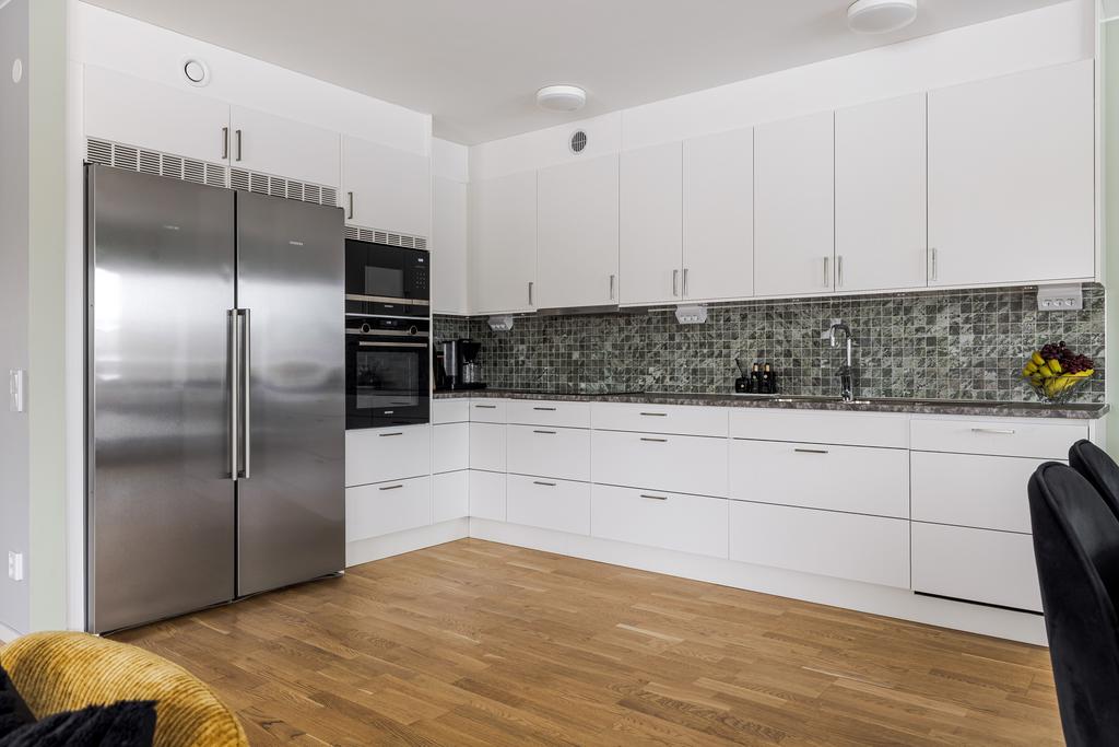 Kök med vitvaror av hög kvalitet.