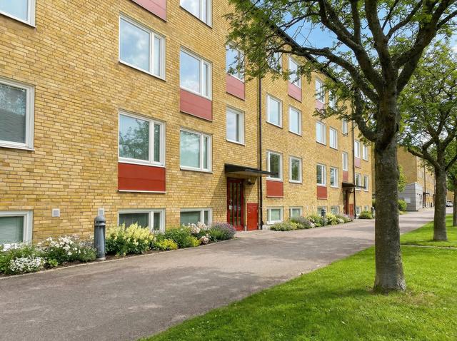 Årstiden är digitalt förändrad och kan avvika från verkliga förhållanden.