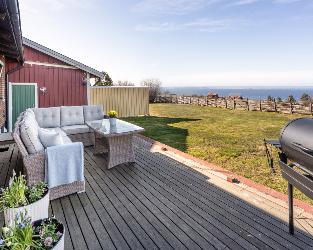 Härlig uteplats med milsvid utsikt