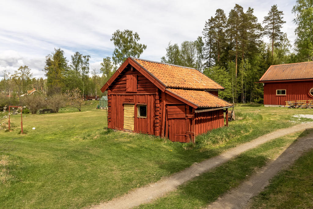 Fähus/lada + hönshus