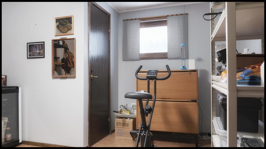 Gym/förråd, säljarens bild