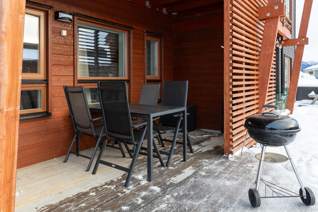 Den södra uteplatsen.