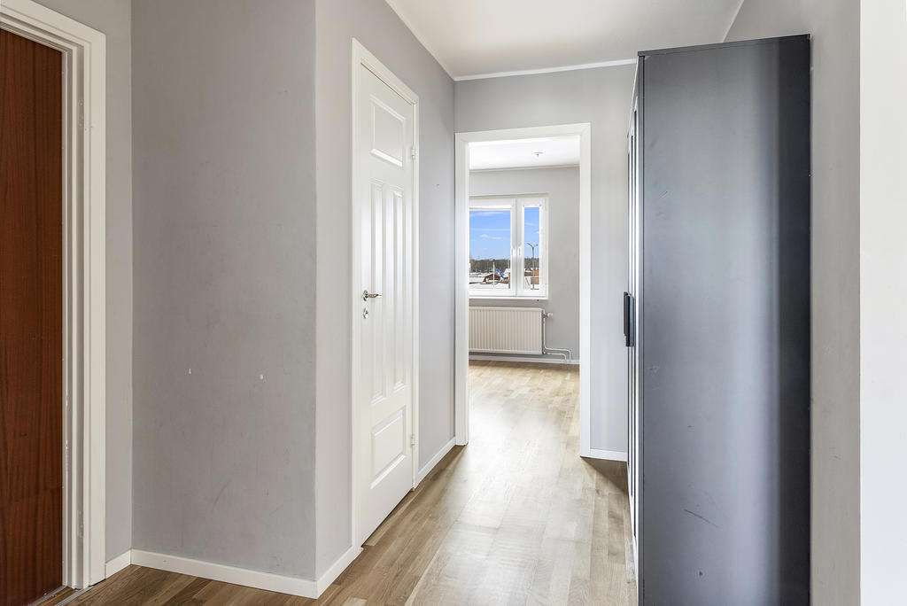Inre hall med förvaring 