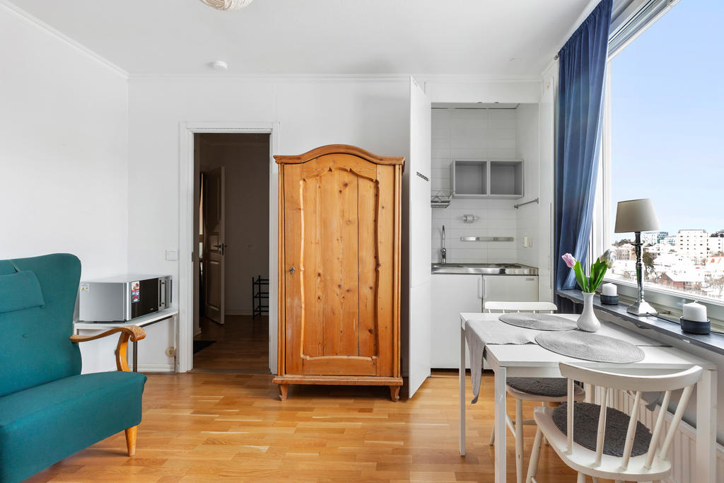 Sovrum/uthyrningsrum med trinettkök