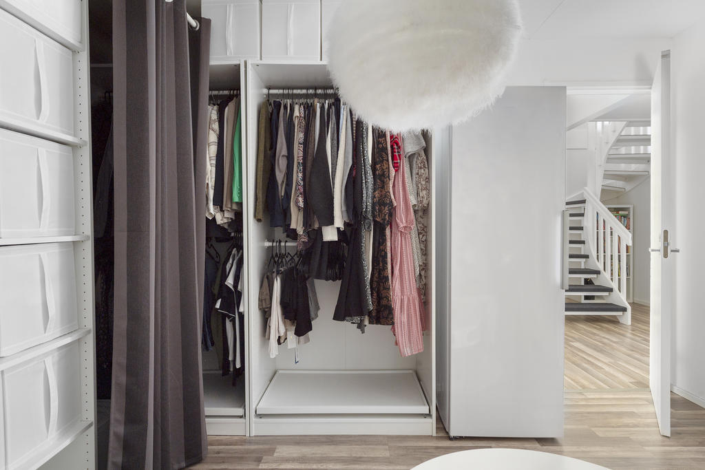Walk-in closet