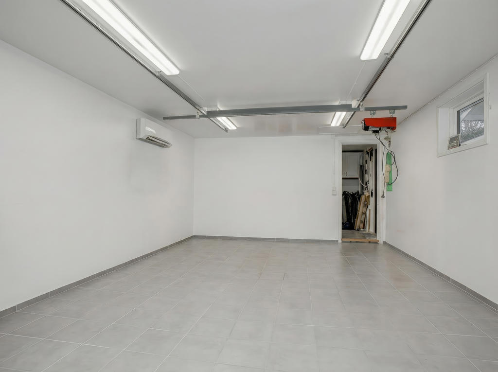 Fräscht garage isolerat och uppvärmt