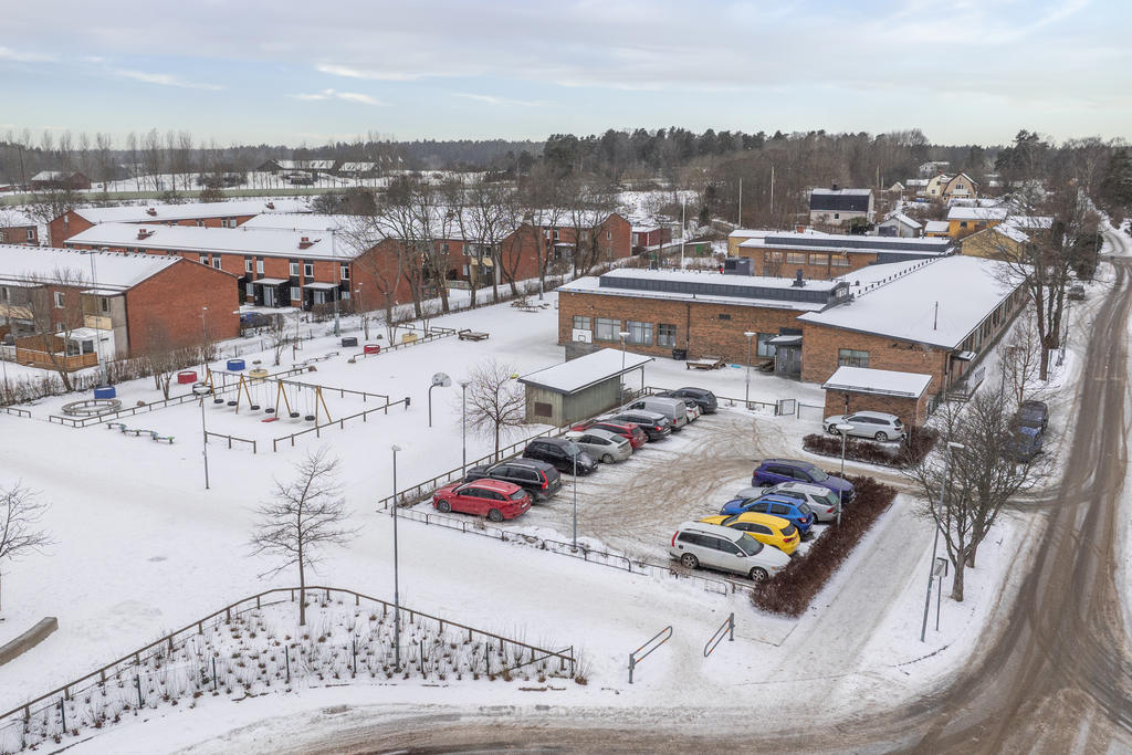 Gröndalsskolan som ligger knappt fem minuter från bostaden.