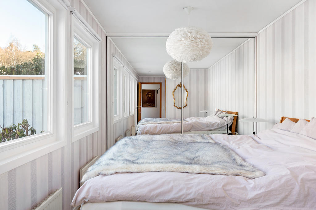 Sovrum fyra med plats för dubbelsäng