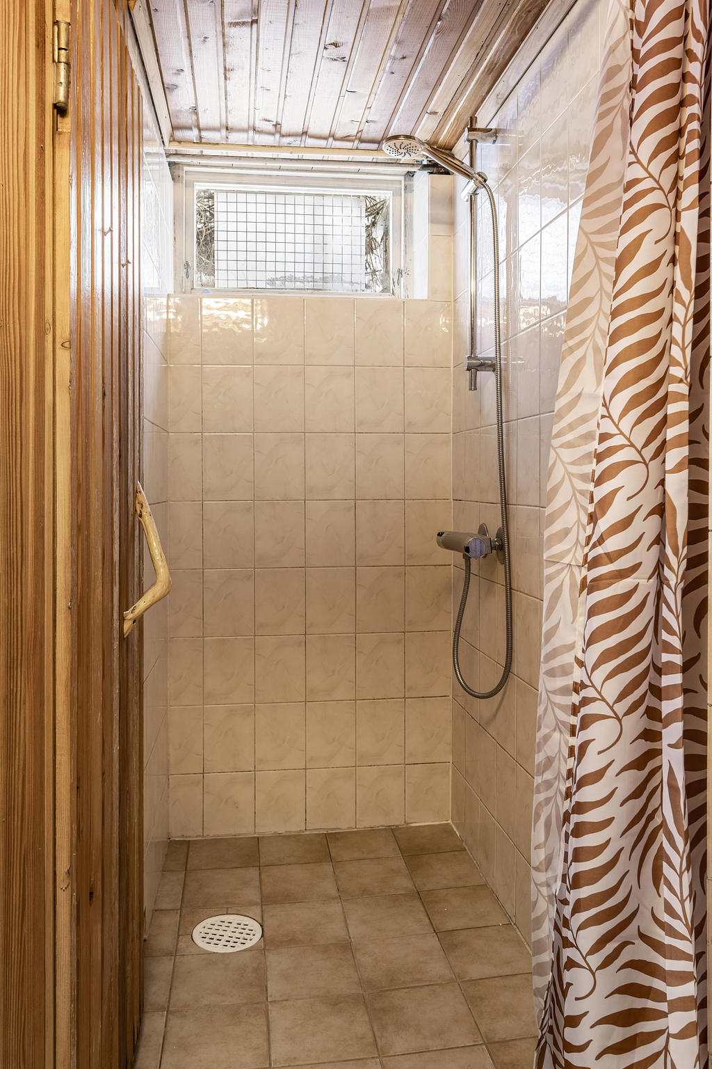 Dusch  i källarplan