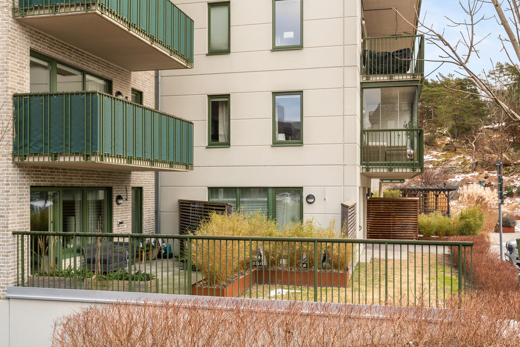 Fritt söderläge på Uggleberget i Nya Hovås!