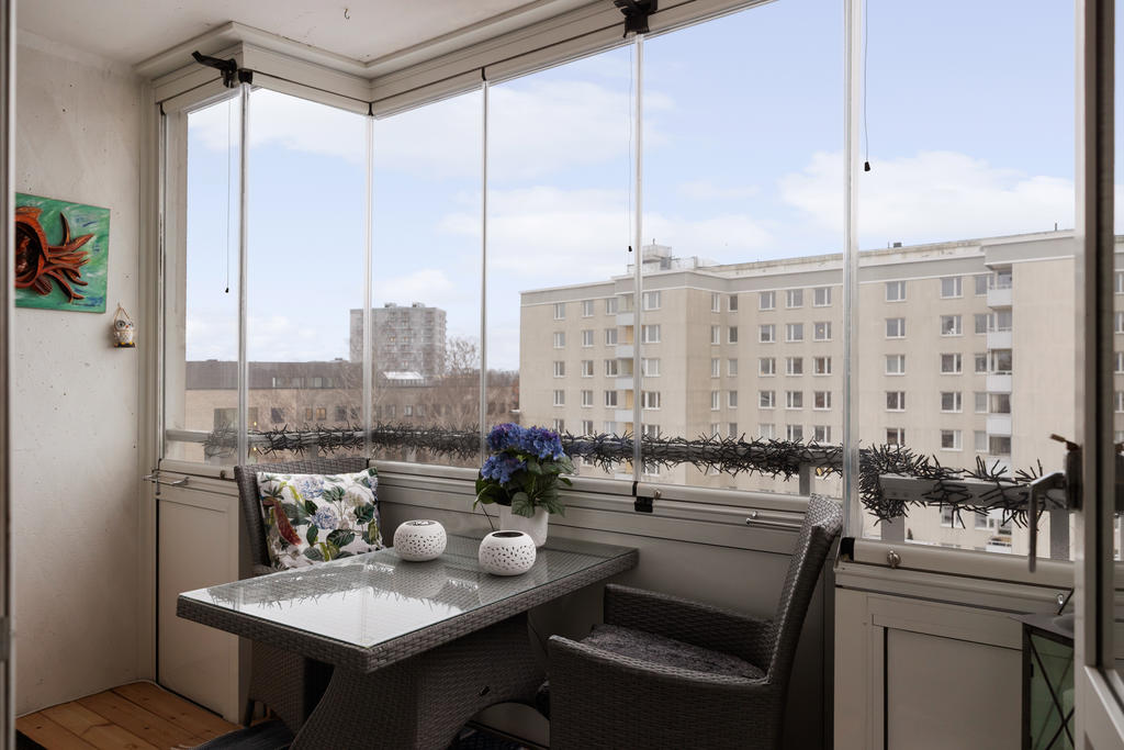 Balkong med e.m/kvällsol