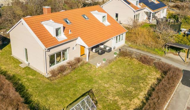 Varmt välkommen till Jägarstigen 39, villa i Askrike på Lidingö