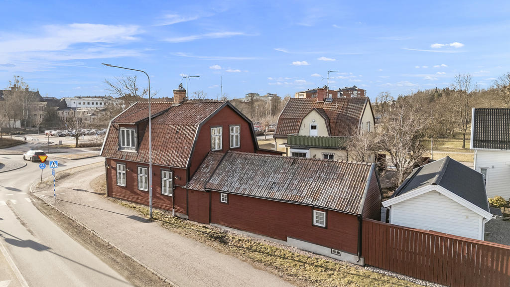 Entré från Torggatan 