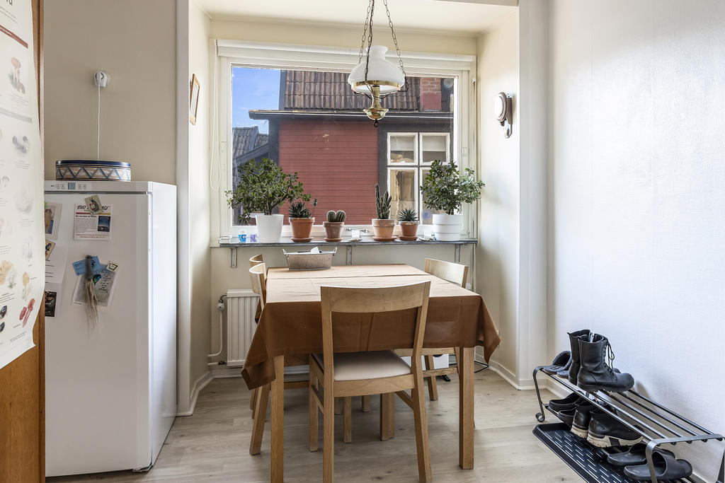 Matplats i kök lgh1