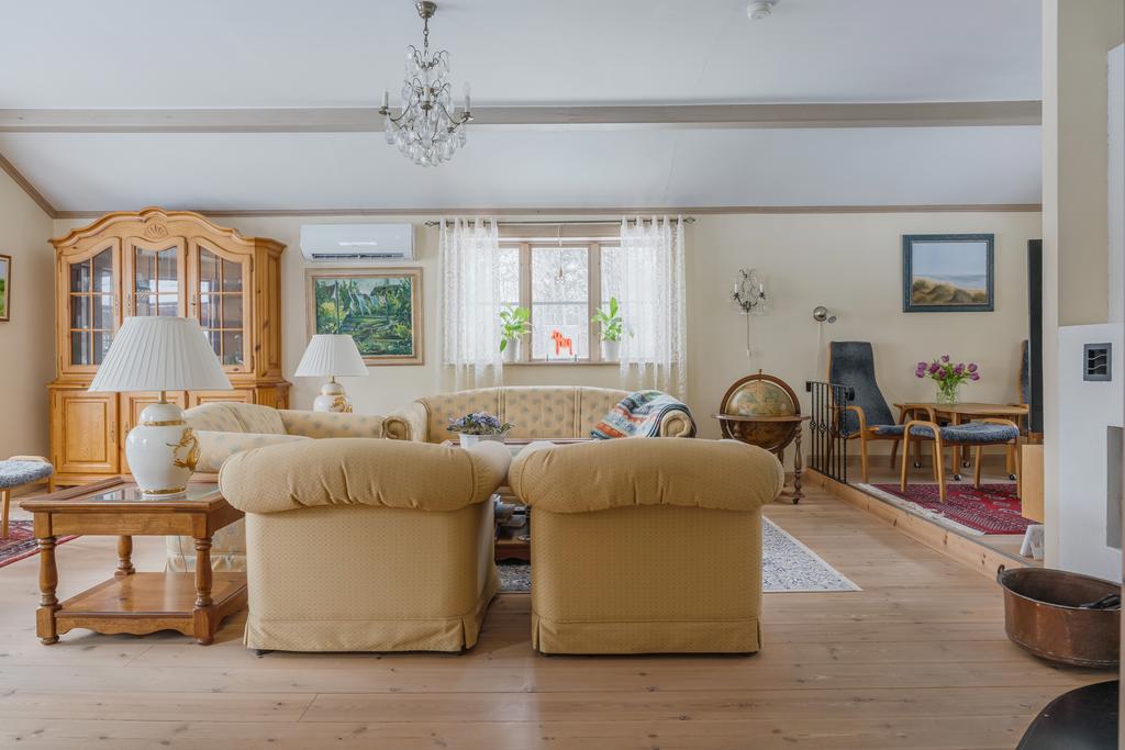 Stort härligt vardagsrum.