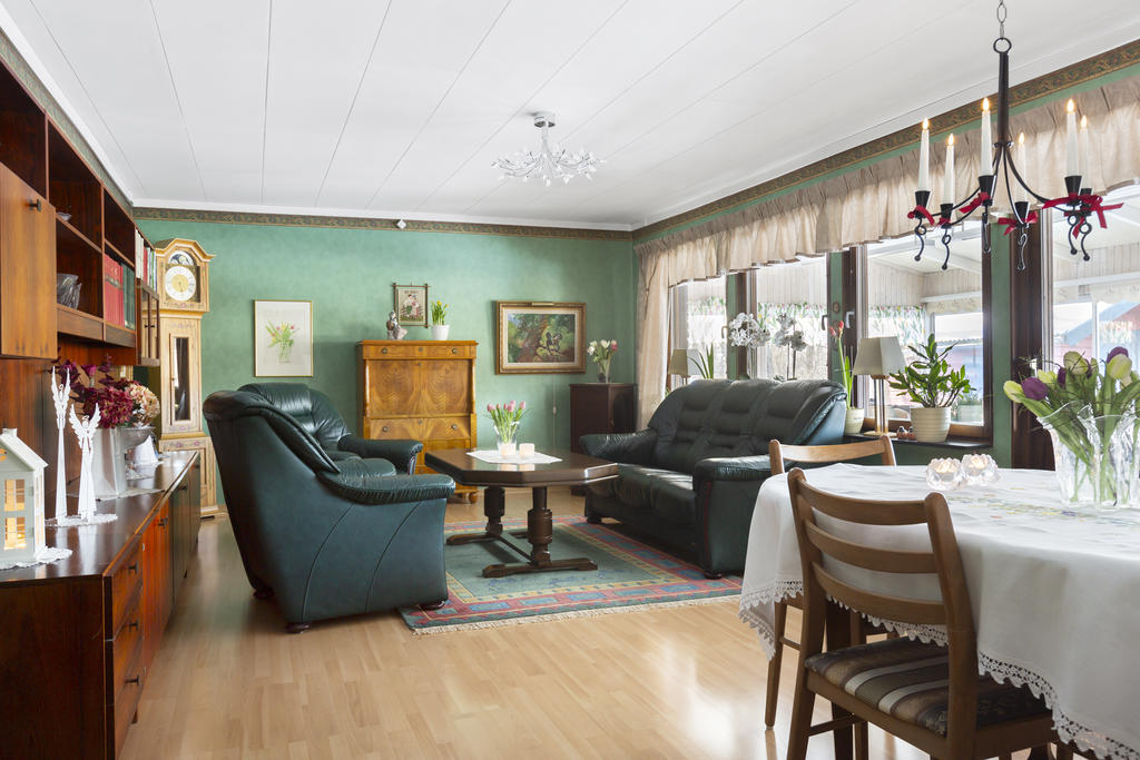 Vardagsrum med plats för soffgrupp