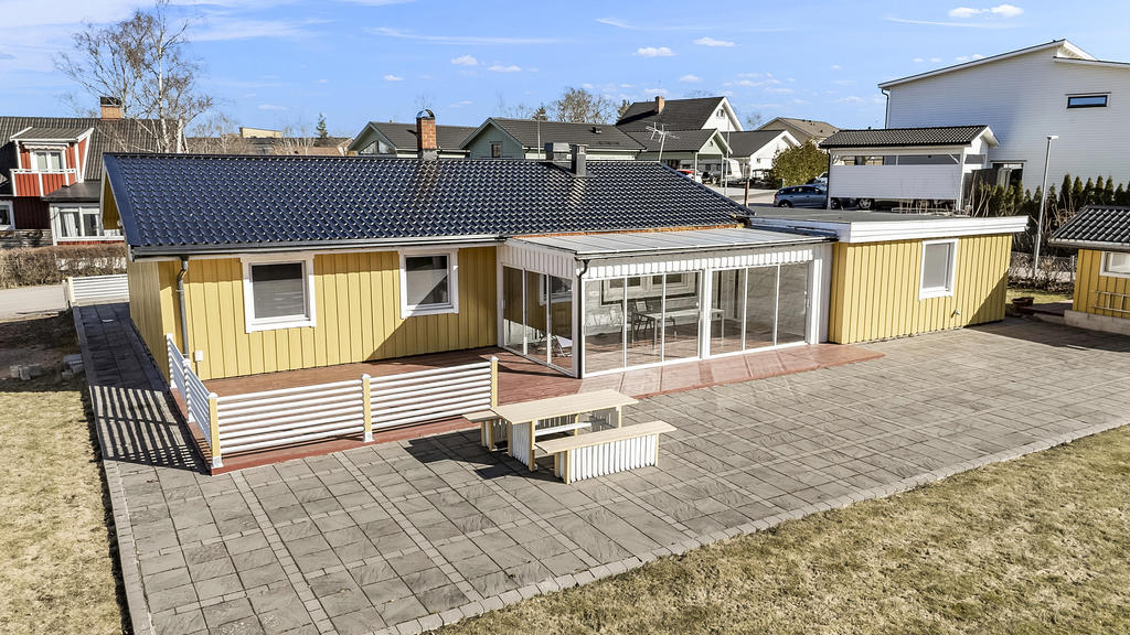 Inglasat och uteplats