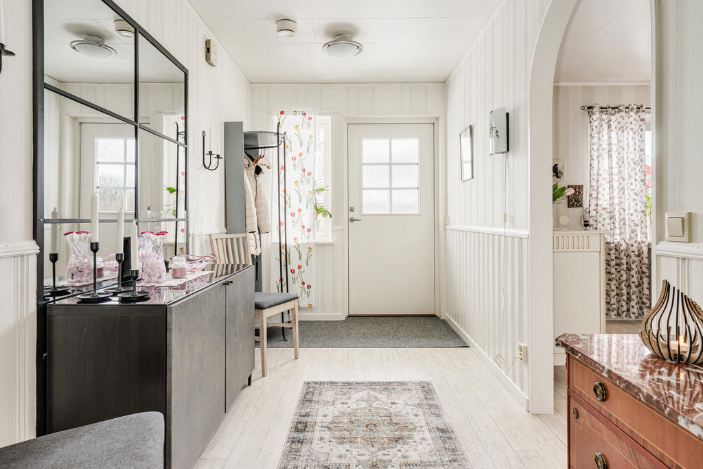 Entréhall - Välkommen in!