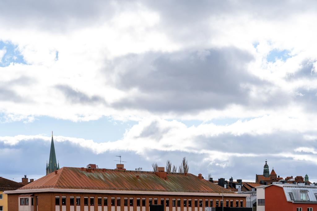 Högt läge och härlig utsikt mot stan