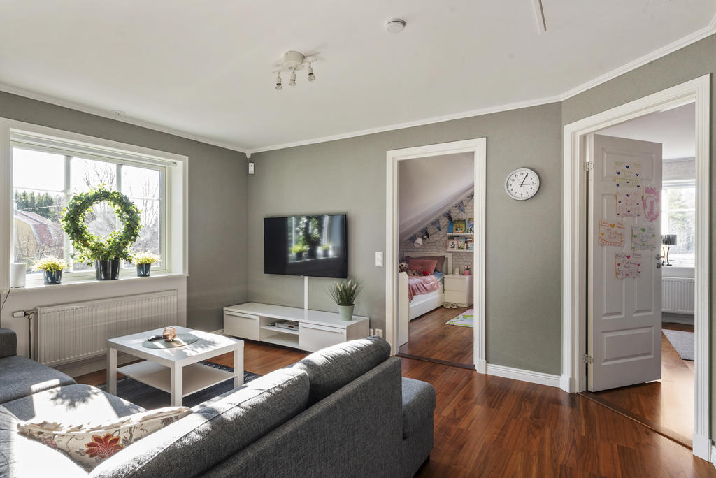 Tv-rum på övre plan