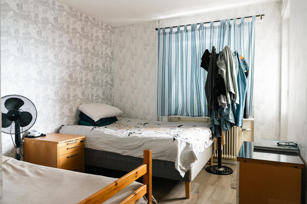 Sovrum med utgång till balkong