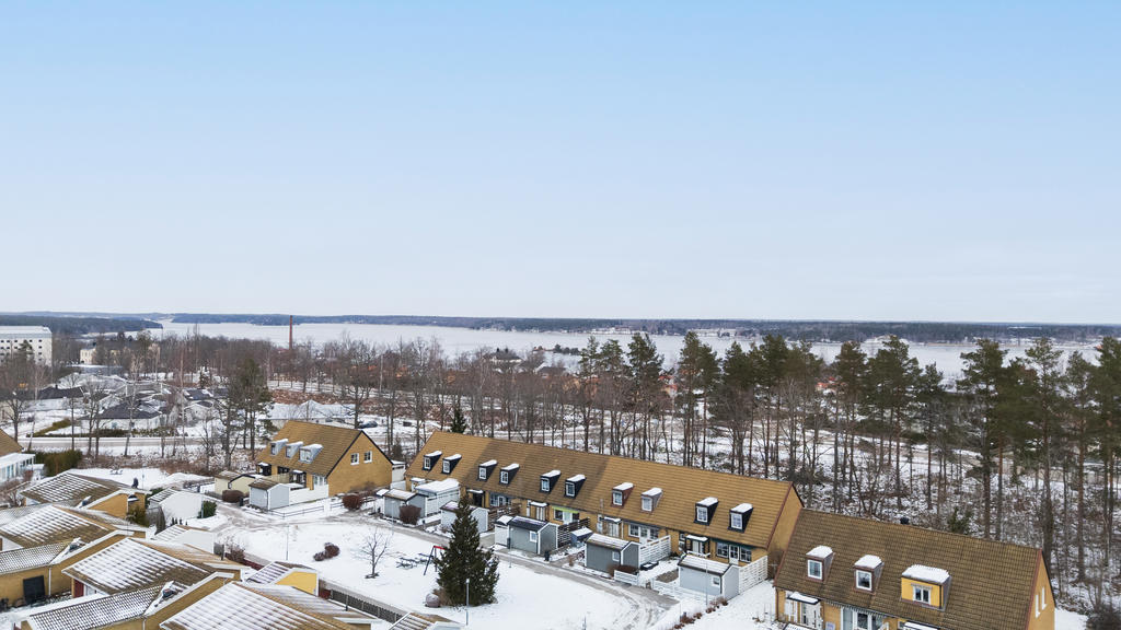 Närhet till Gamlebyviken med flera badplatser