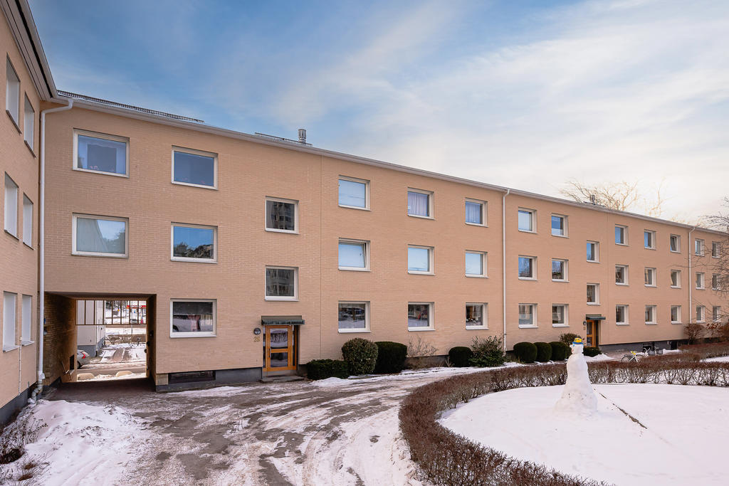 Entré och innergård vintertid