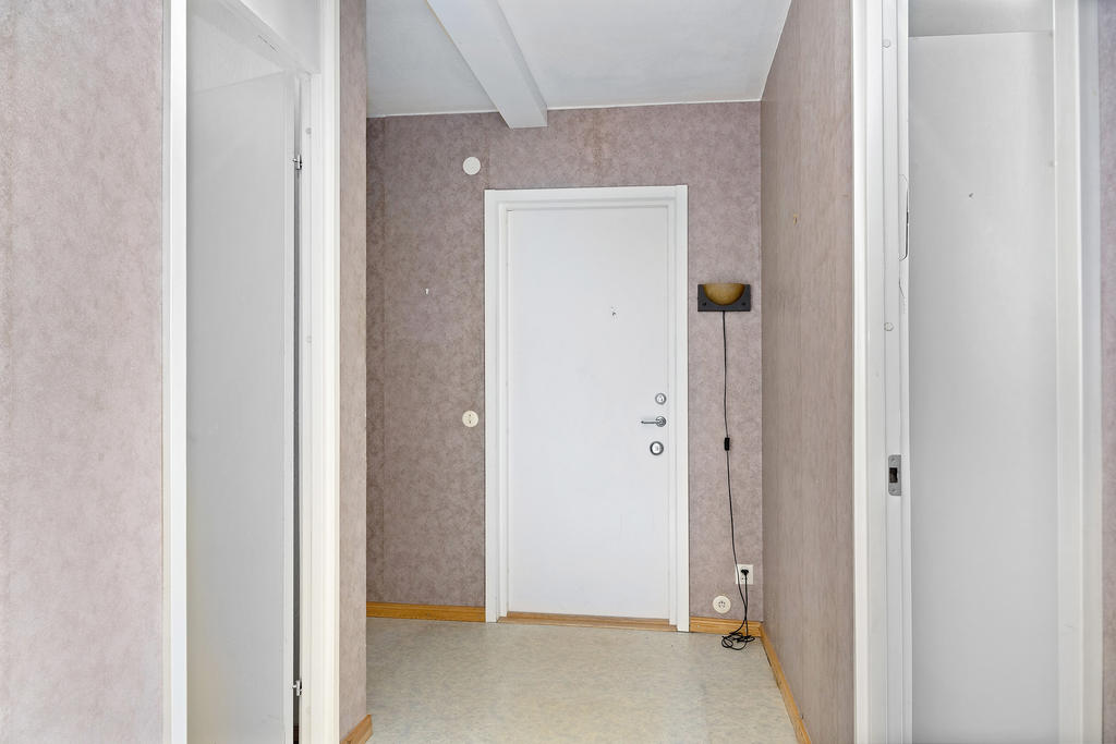 hall med plats för avhängning.