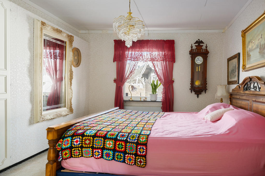 Sovrum 3 med garderober för förvaring