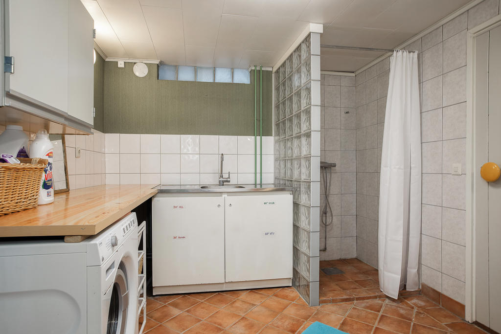 Tvättstuga med dusch möjlighet