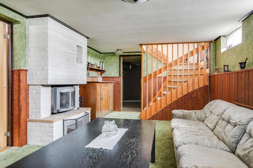 Gillestuga med eldstad 