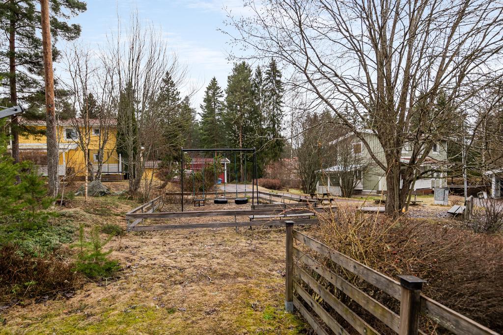 Lekparken ligger in till huset vilket gör det perfekt för barnfamiljen